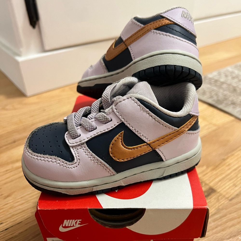 Nike Dunk Low SE Copper Swoosh 6C